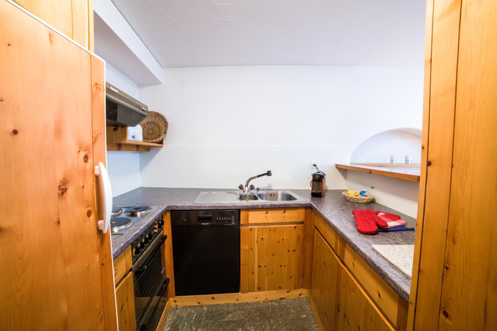 Chesa Michel Apartamento Bever Quarto foto